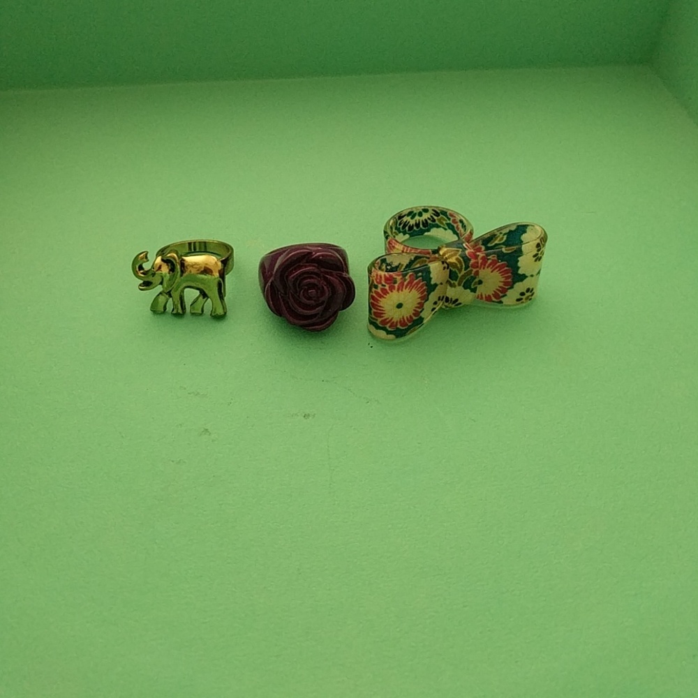 3 fashion rings